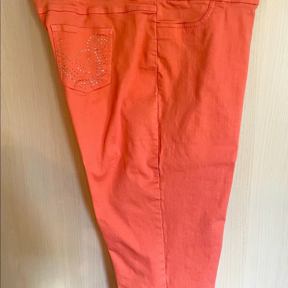 Peachy Capris